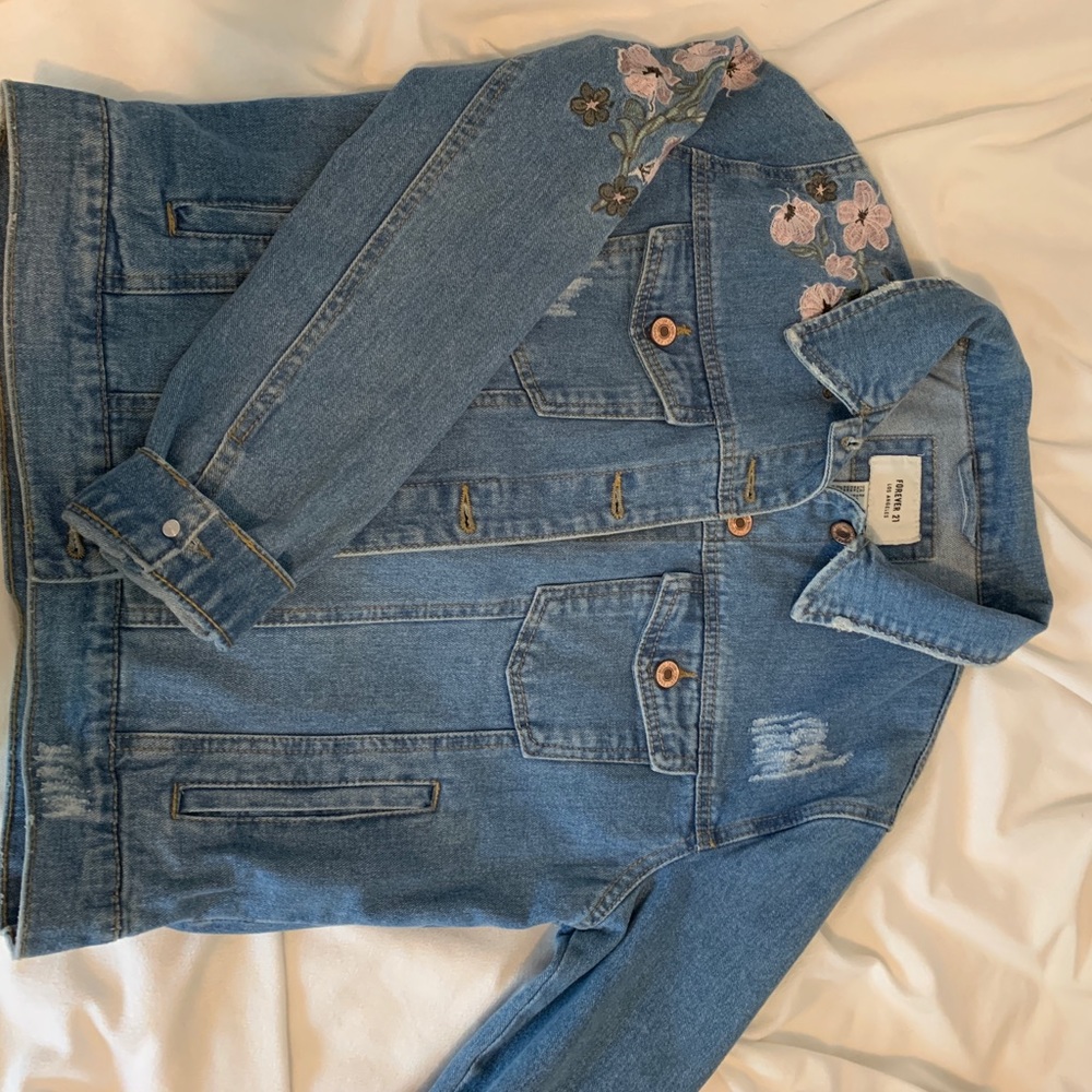 Floral embroidered Jean Jacket